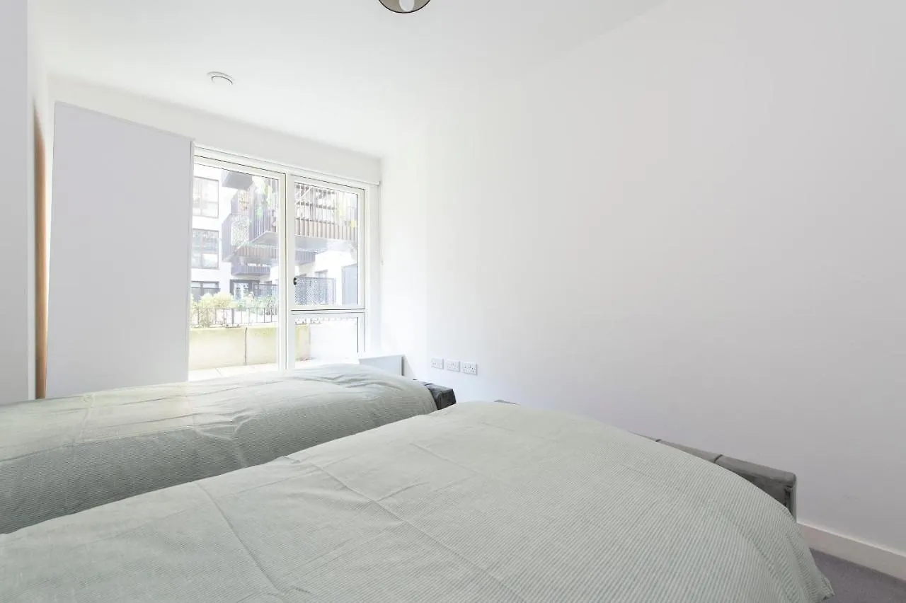 Stunning Luxury 2 Bedroom London Apartment 0*,  Egyesült Királyság
