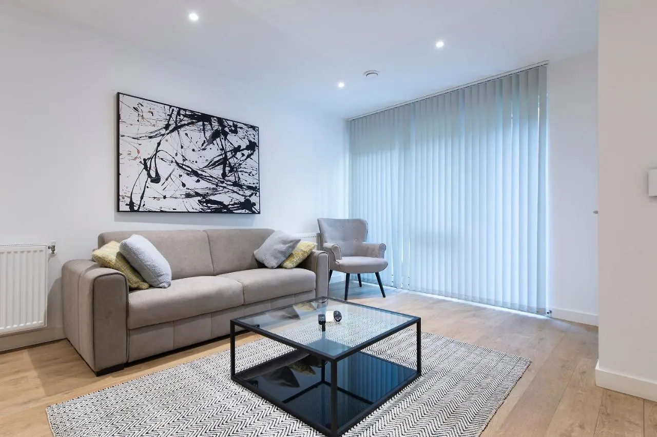 Stunning Luxury 2 Bedroom London Apartment