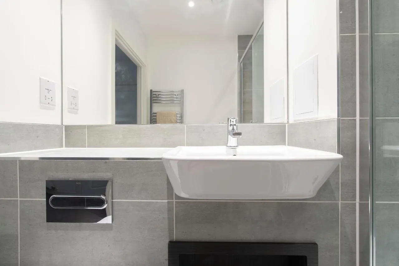 Stunning Luxury 2 Bedroom London Apartment