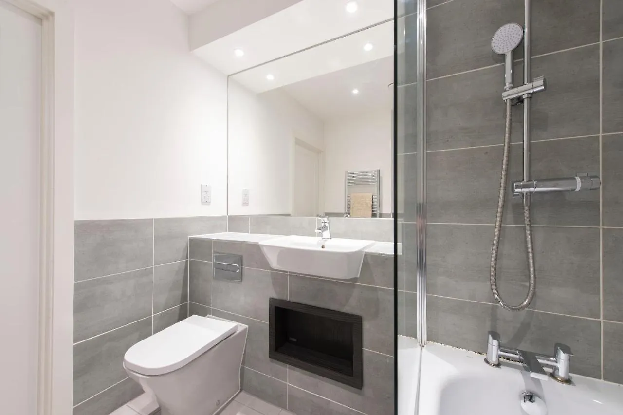 Stunning Luxury 2 Bedroom London Apartment