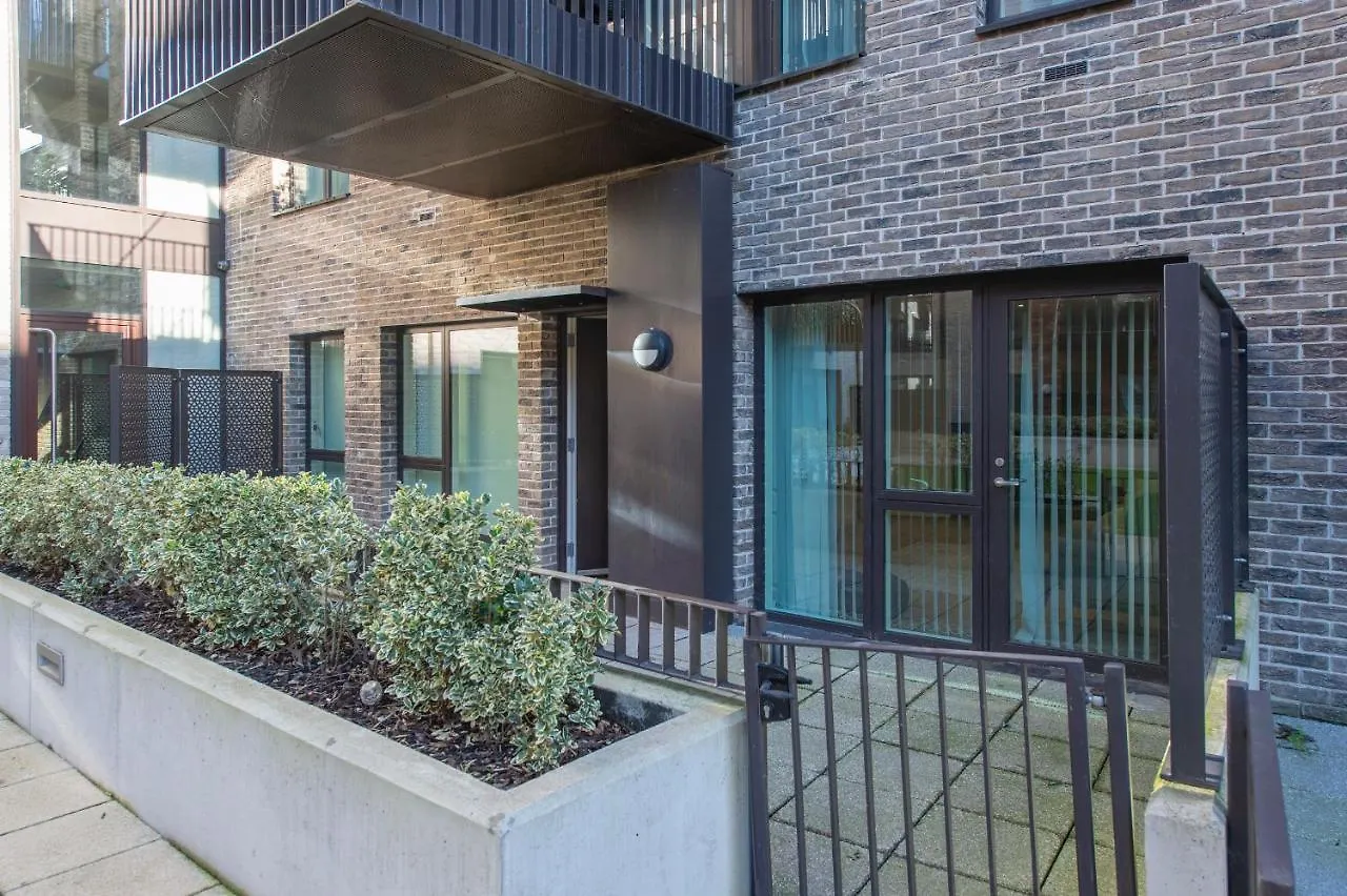 Stunning Luxury 2 Bedroom London Apartment